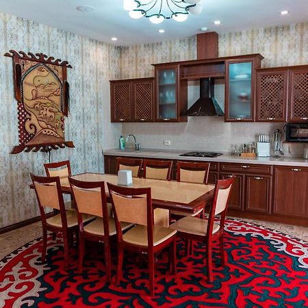 Gоlden Dragon Villa Hotel Bishkek Bagian luar foto