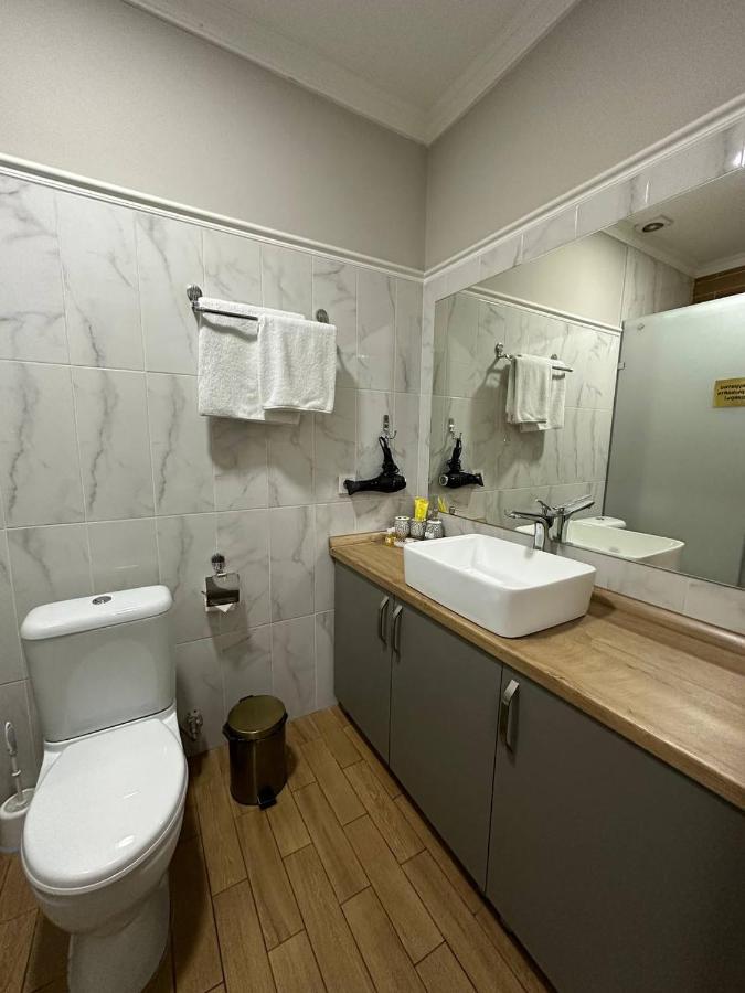 Gоlden Dragon Villa Hotel Bishkek Bagian luar foto