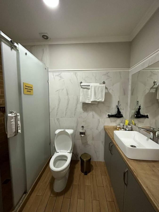 Gоlden Dragon Villa Hotel Bishkek Bagian luar foto