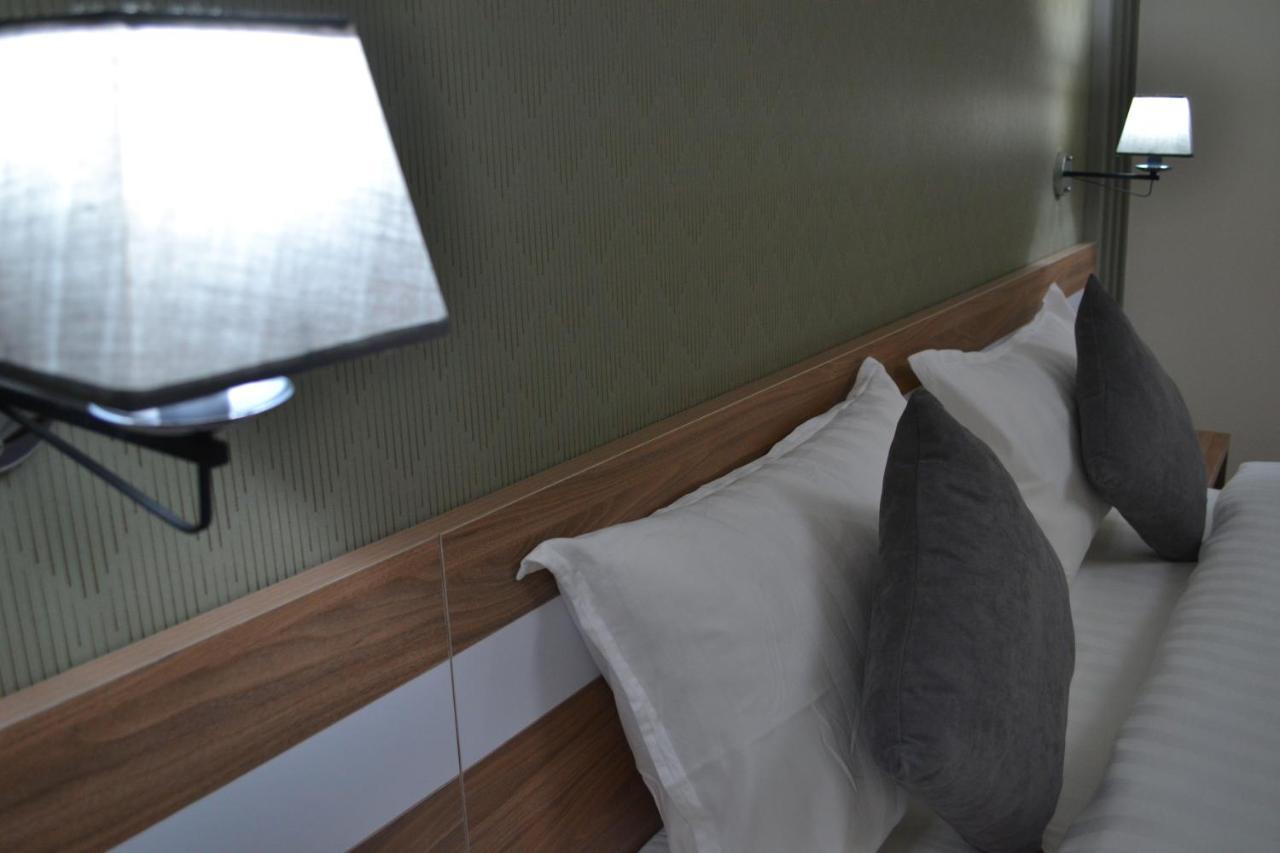 Gоlden Dragon Villa Hotel Bishkek Bagian luar foto